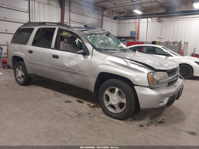 Salvage Chevrolet Trailblazer Image