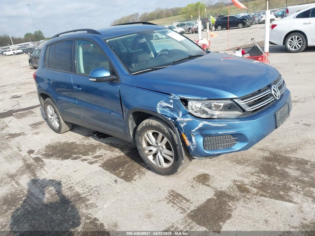 Salvage Volkswagen Tiguan Image