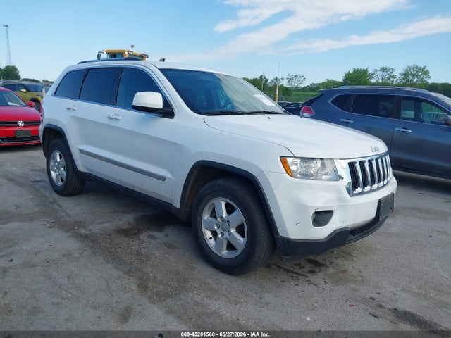 Salvage Jeep Grand Cherokee Image