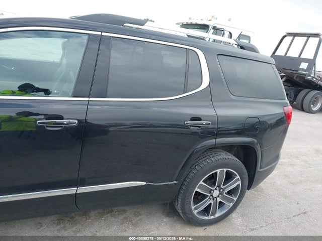 GMC Acadia Denali