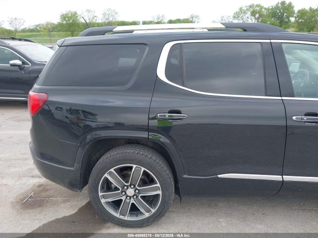 GMC Acadia Denali