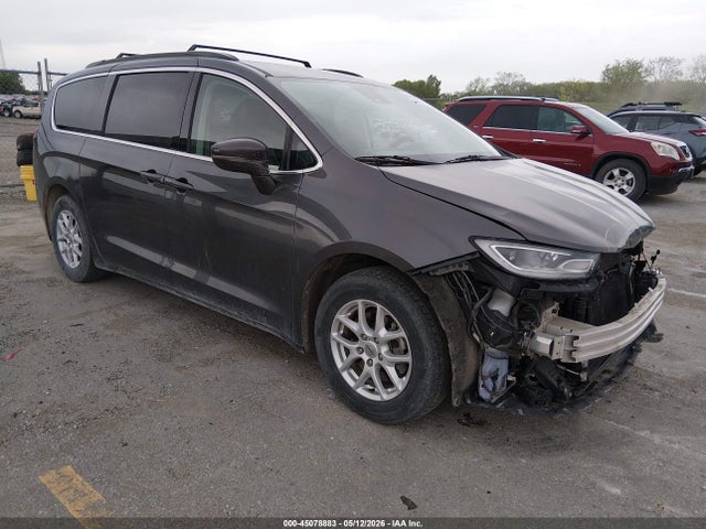 Chrysler Pacifica Touring L