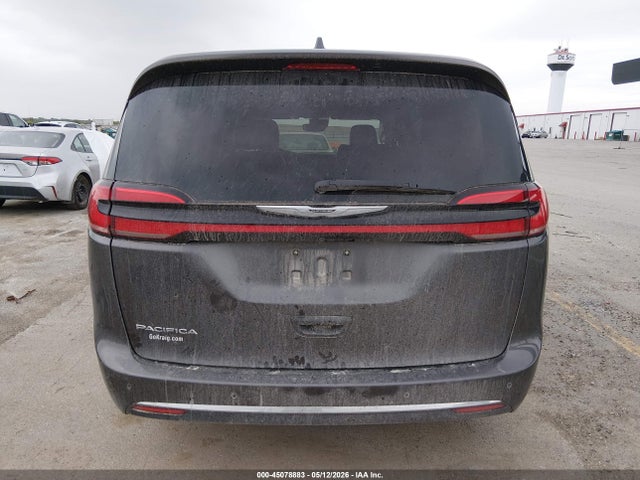 Chrysler Pacifica Touring L
