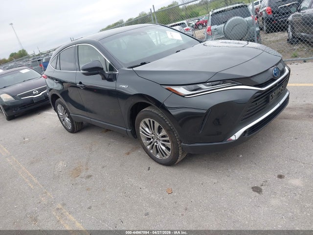 Salvage Toyota Venza Image