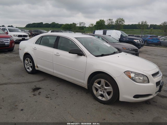 Salvage Chevrolet Malibu Image