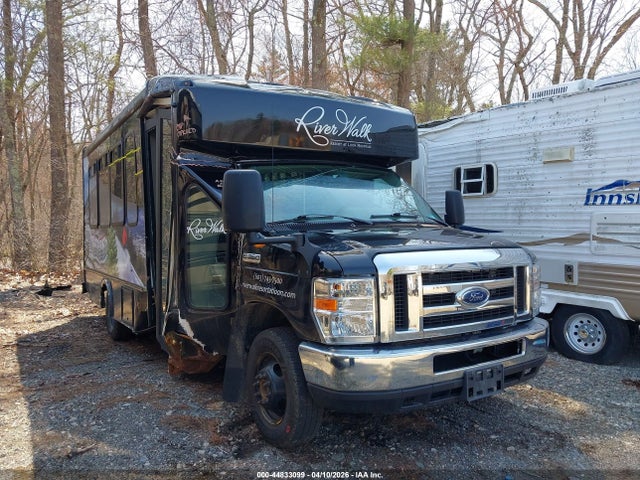 Ford Bus E-350 Cutaway