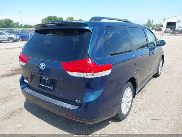 Toyota Sienna Xle 7 Passenger