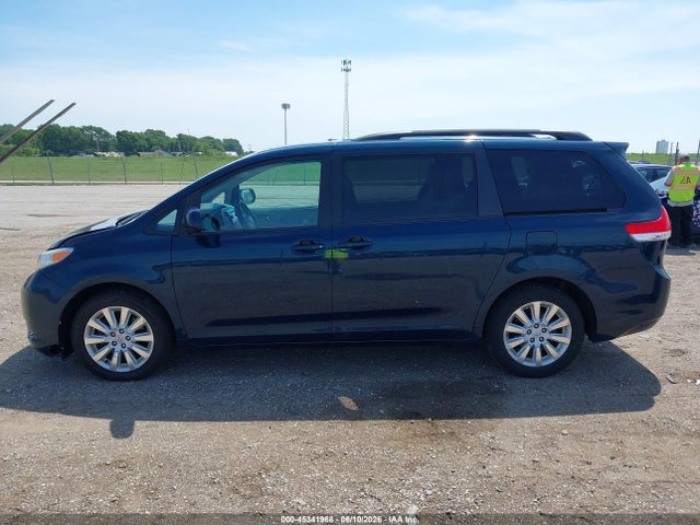 Toyota Sienna Xle 7 Passenger