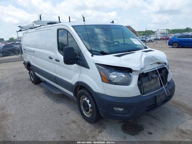 Salvage Ford Transit Image