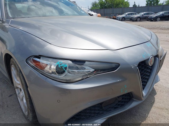 Alfa Romeo Giulia Ti Rwd