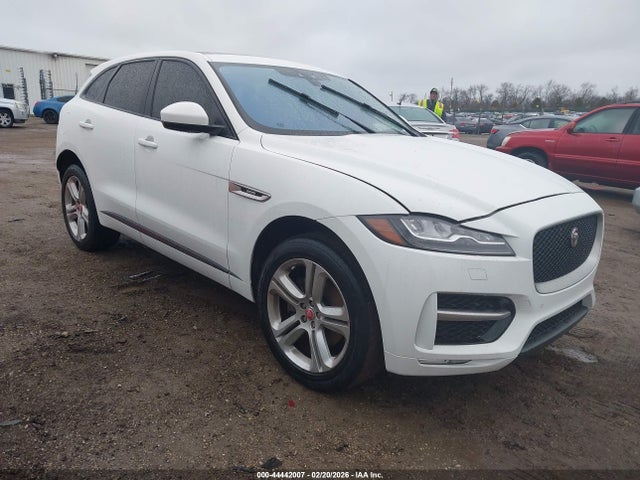 Salvage Jaguar F-PACE Image