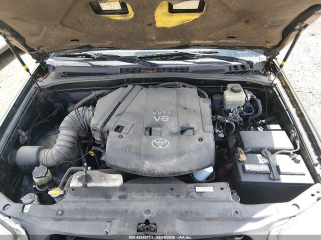 Toyota 4Runner Limited V6