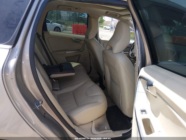 Volvo XC60 T6