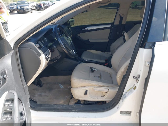Volkswagen Jetta 2.5l Se