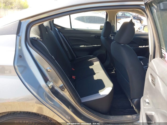 Nissan Versa 1.6 S