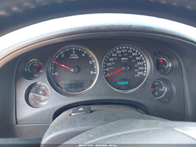 Chevrolet Suburban 1500 Lt