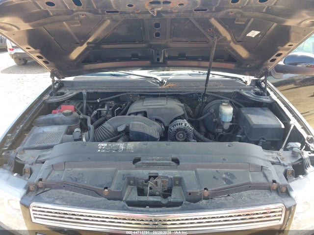 Chevrolet Suburban 1500 Lt