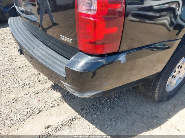 Chevrolet Suburban 1500 Lt