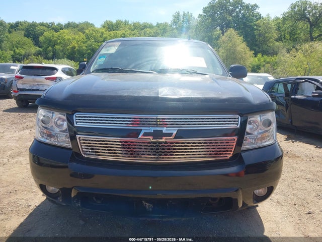Chevrolet Suburban 1500 Lt