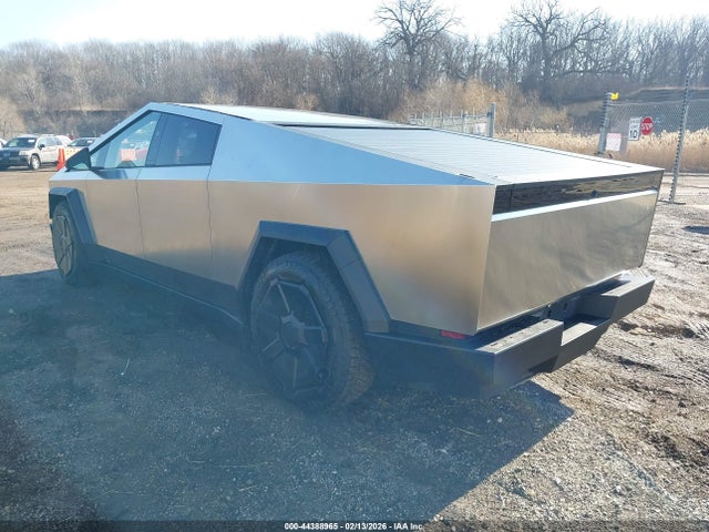 Tesla Cybertruck All-wheel Drive