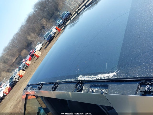 Tesla Cybertruck All-wheel Drive