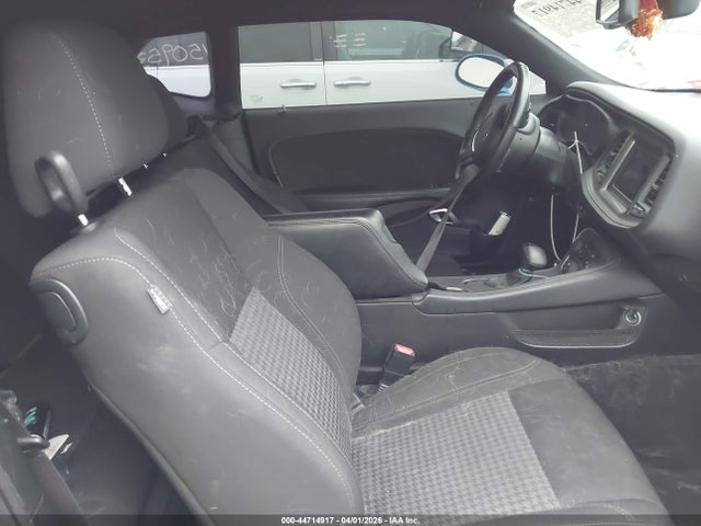 Dodge Challenger Sxt