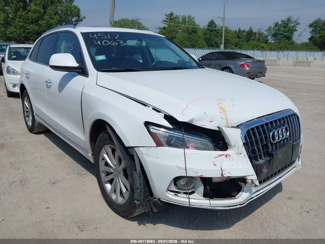 Salvage Audi Q5 Image