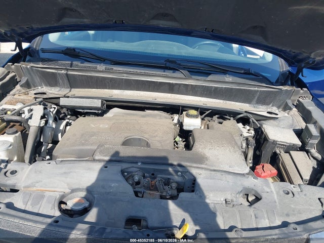 Nissan Pathfinder Sv