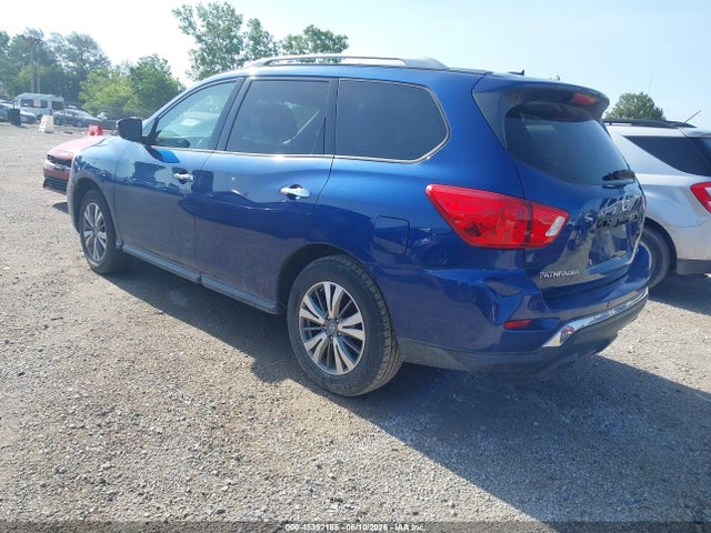 Nissan Pathfinder Sv