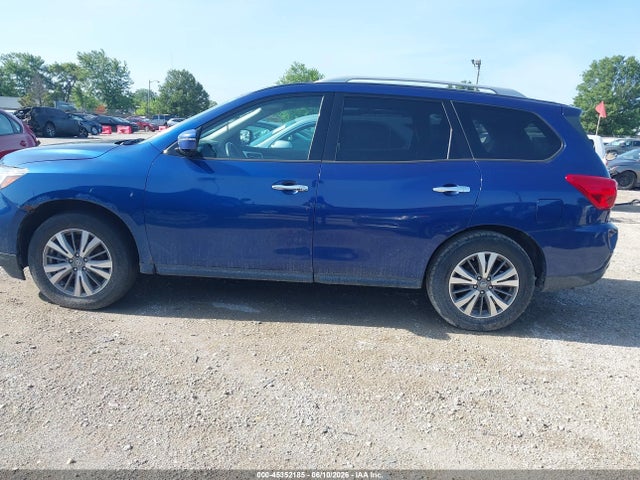 Nissan Pathfinder Sv