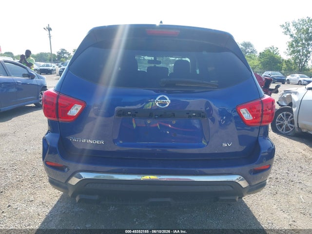 Nissan Pathfinder Sv