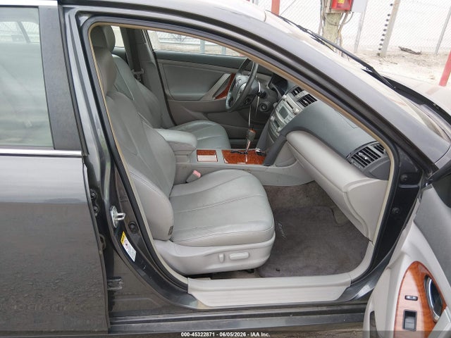 Toyota Camry Xle