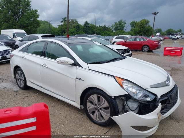 Salvage Hyundai SONATA Image