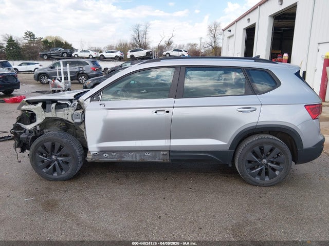 Volkswagen Taos 1.5t S