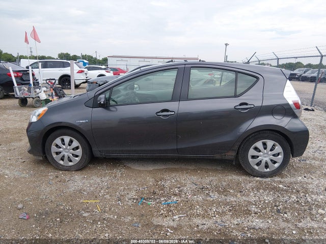 Toyota Prius c Two