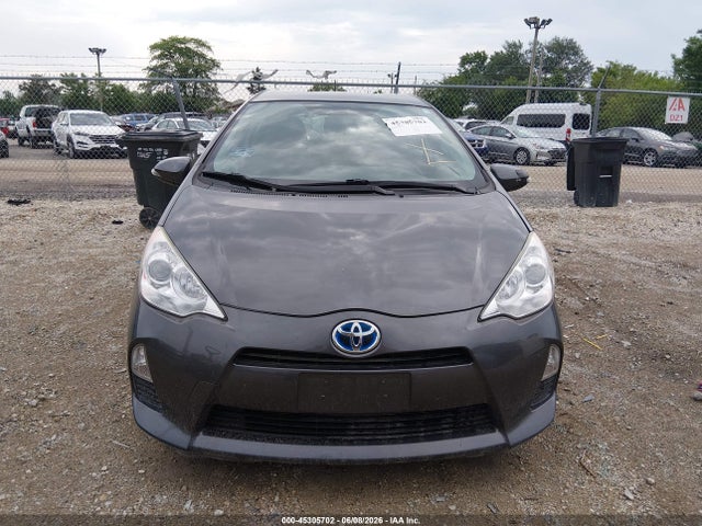 Toyota Prius c Two