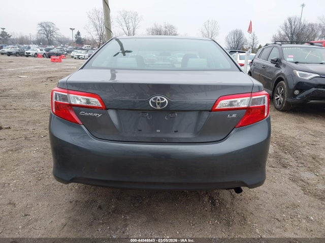 Toyota Camry Le