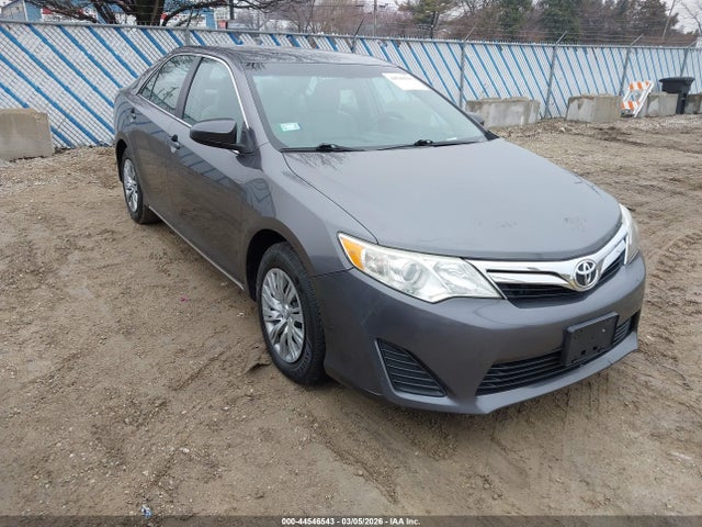 Salvage Toyota Camry Image