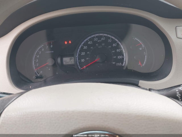 Toyota Sienna Le V6