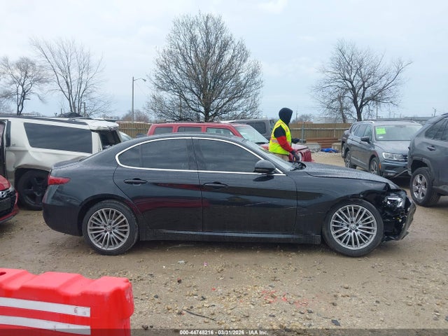 Alfa Romeo Giulia Ti Awd