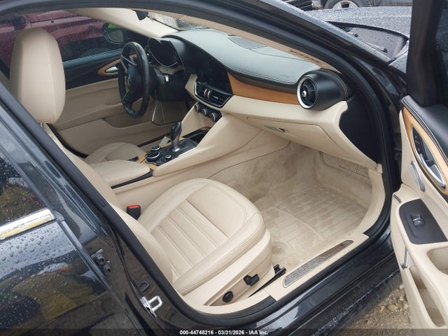 Alfa Romeo Giulia Ti Awd