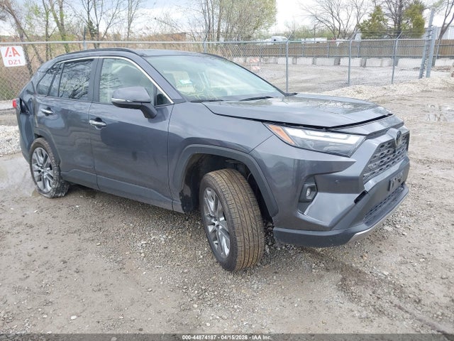 Salvage Toyota RAV4 Image