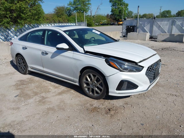 Salvage Hyundai SONATA Image
