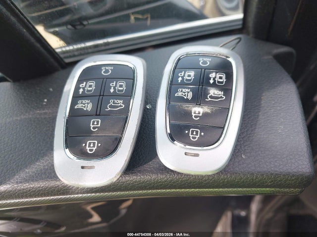 Hyundai SANTA FE Calligraphy