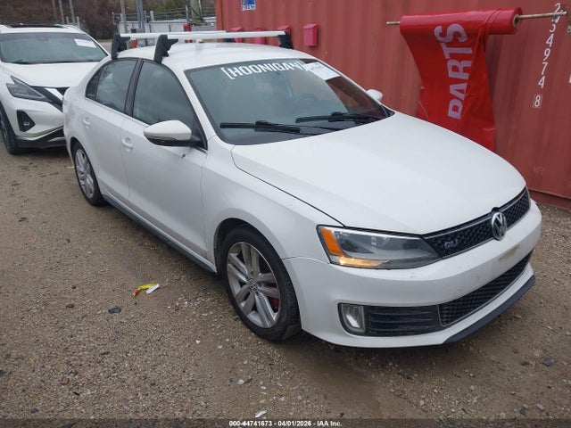 Salvage Volkswagen Jetta Image