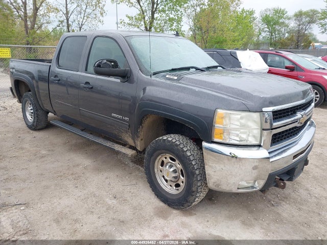 Salvage Chevrolet Silverado 2500 Image