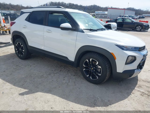 Salvage Chevrolet Trailblazer Image