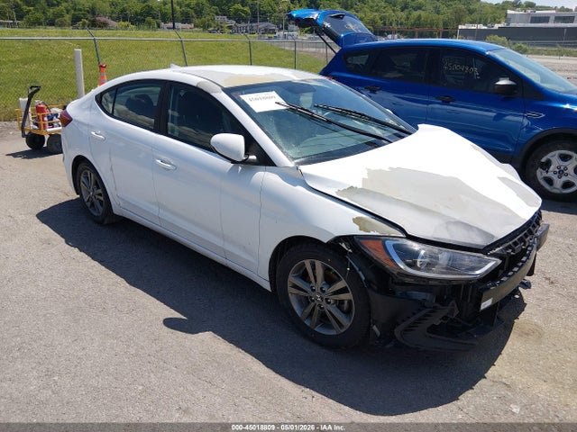 Salvage Hyundai ELANTRA Image