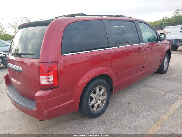 Chrysler Town & Country Touring