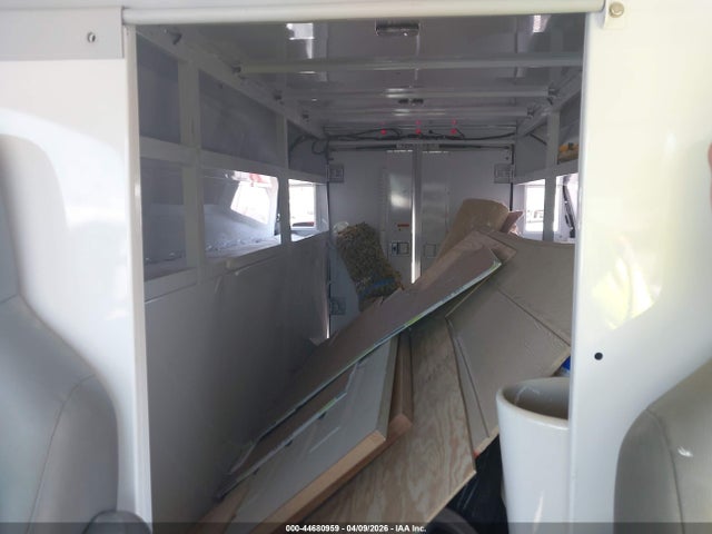 Ford E-350